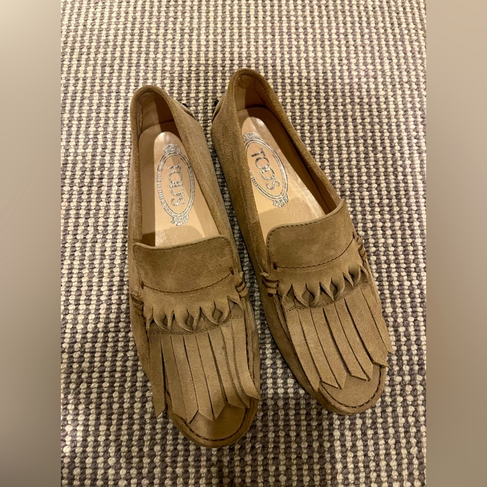 Tod’s suede fringe ‘Gommino’ driver loafer shoes